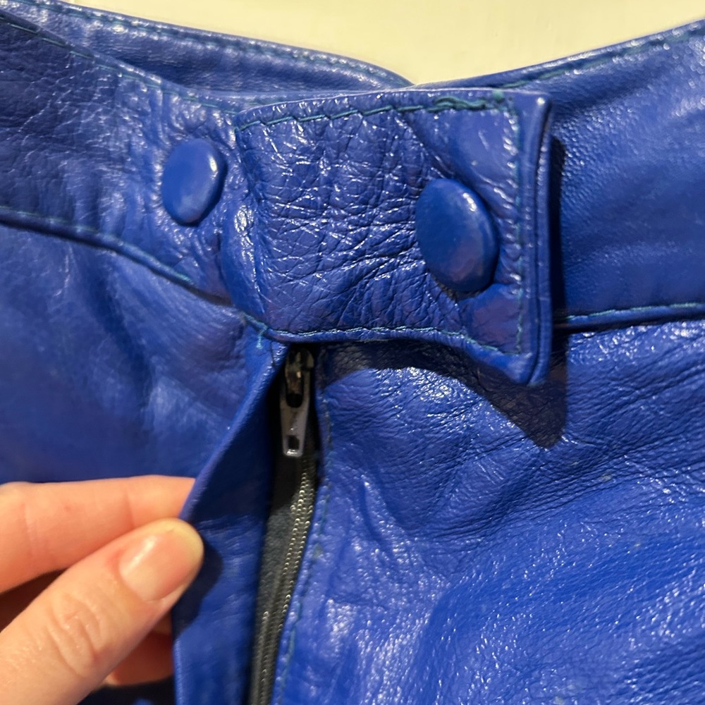 Vintage blue high waisted leather skirt - Picture 5 of 15